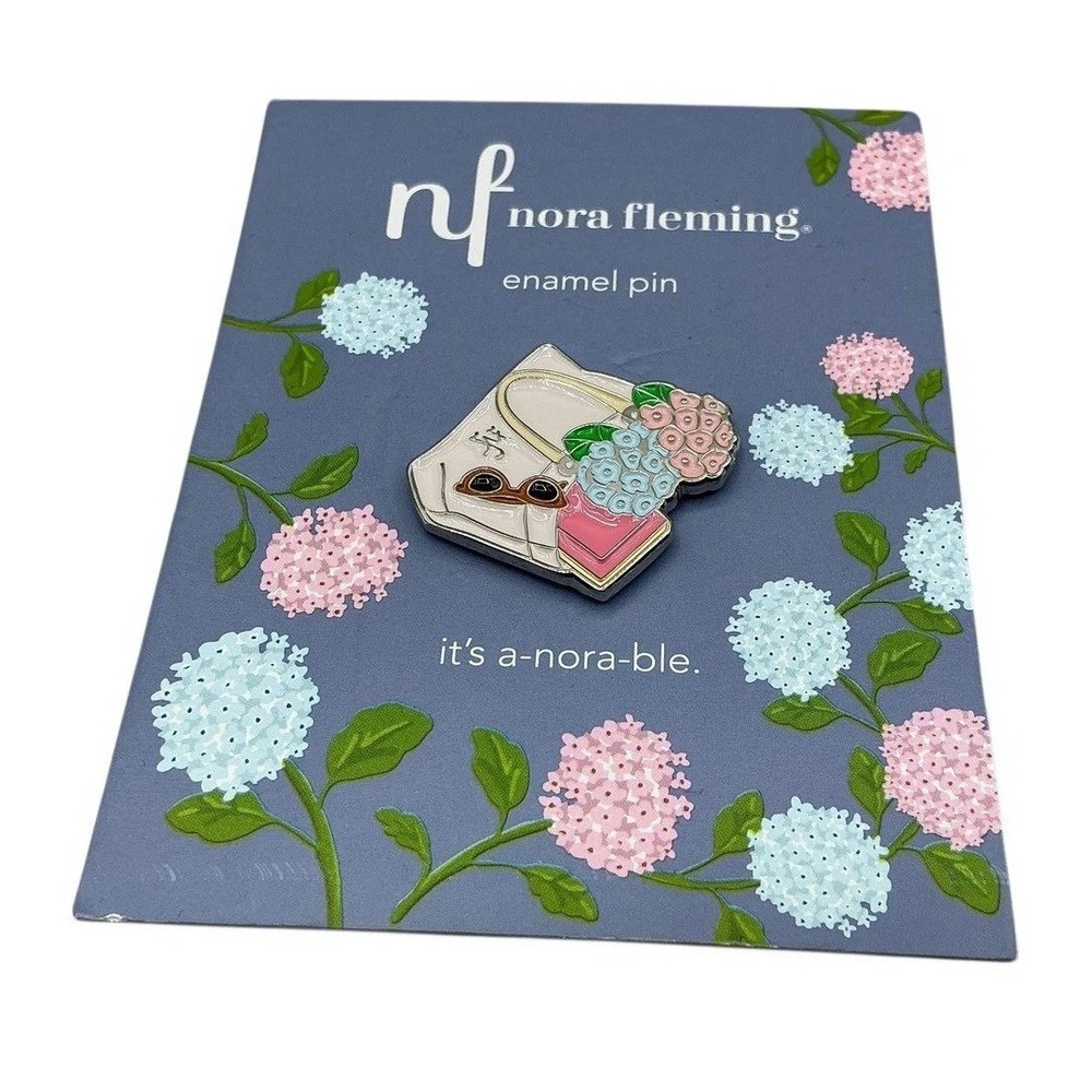 Nora Fleming Enamel Pin Beach Bag Hydrangea Sunglasses Pink Blue NIB